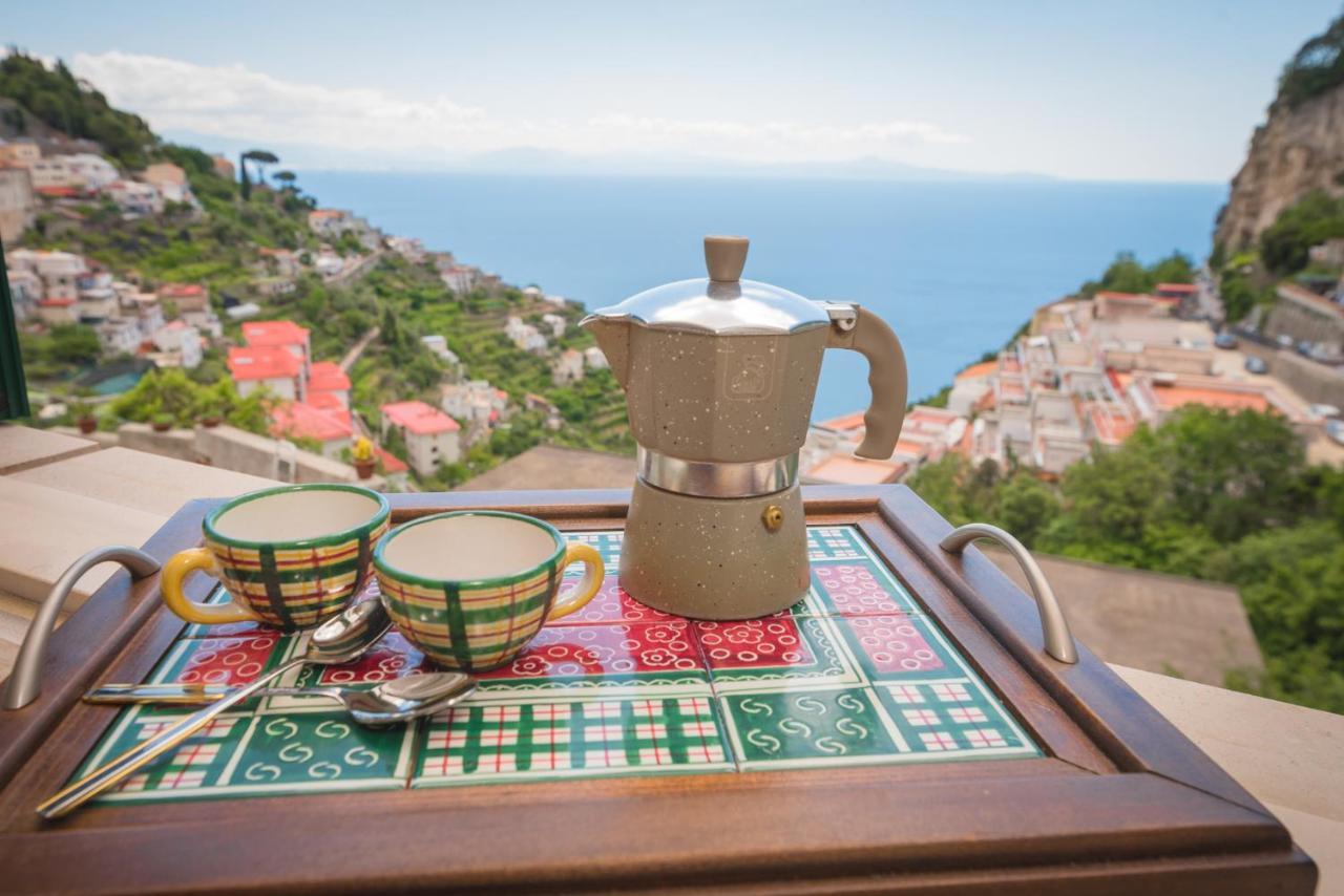 La Villa Di Enzo Casa Vacanze Con Vista Mare Amalfi Bagian luar foto