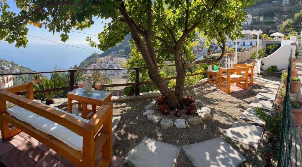 La Villa Di Enzo Casa Vacanze Con Vista Mare Amalfi Bagian luar foto