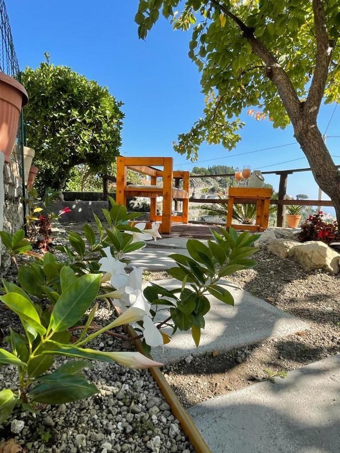 La Villa Di Enzo Casa Vacanze Con Vista Mare Amalfi Bagian luar foto
