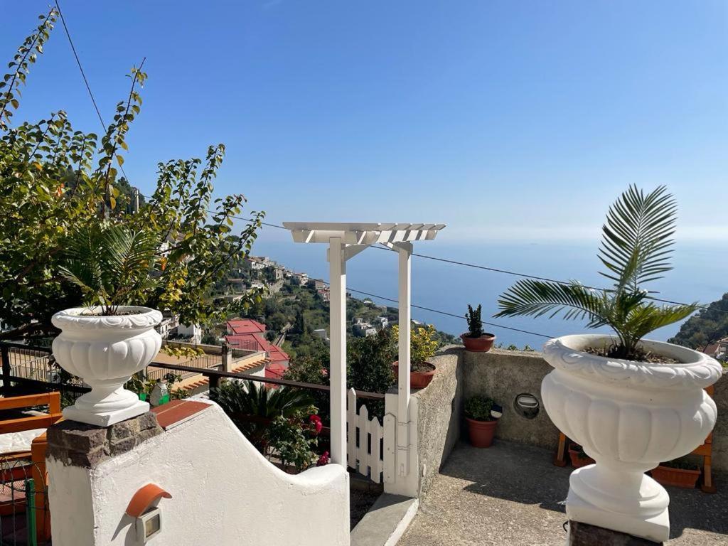 La Villa Di Enzo Casa Vacanze Con Vista Mare Amalfi Bagian luar foto